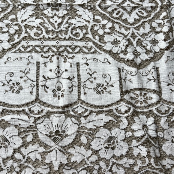 110” X 60” Handmade Lace Crochet Oval Table Cloth Off White Home Decor Floral - Picture 5 of 5